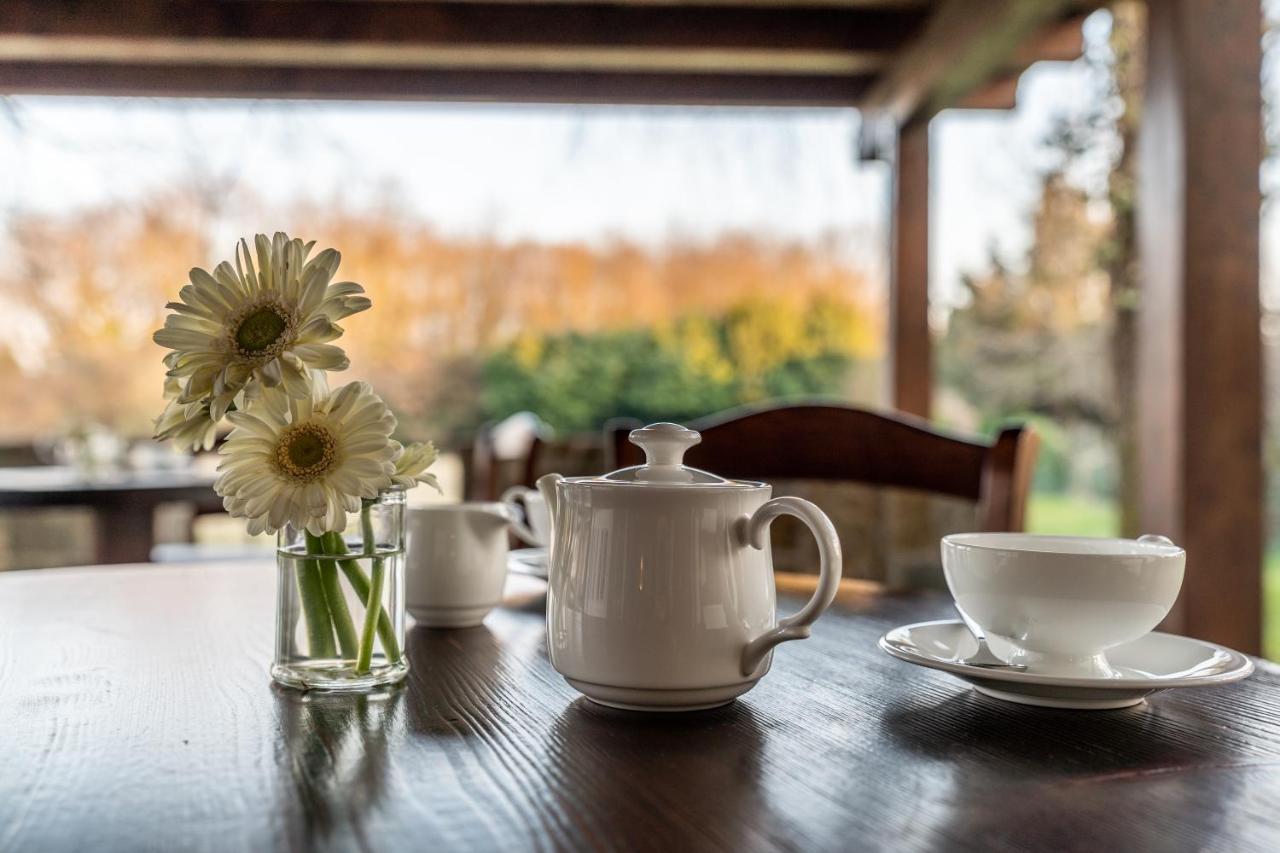 Accademia Vine Lodge Capriva del Friuli ภายนอก รูปภาพ